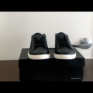 Kenneth Cole Technicole Kam Sneakers